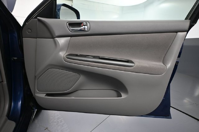 Used 2006 Toyota Camry LE FWD image 29
