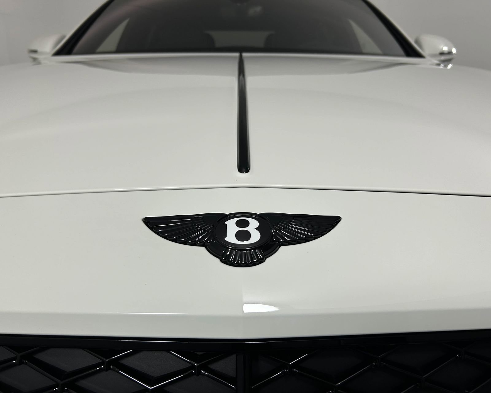 New 2026 Bentley Flying Spur Plug-In Hybrid image 40