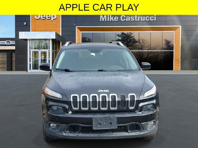 Used 2017 Jeep Cherokee Latitude AWD/4WD image 2