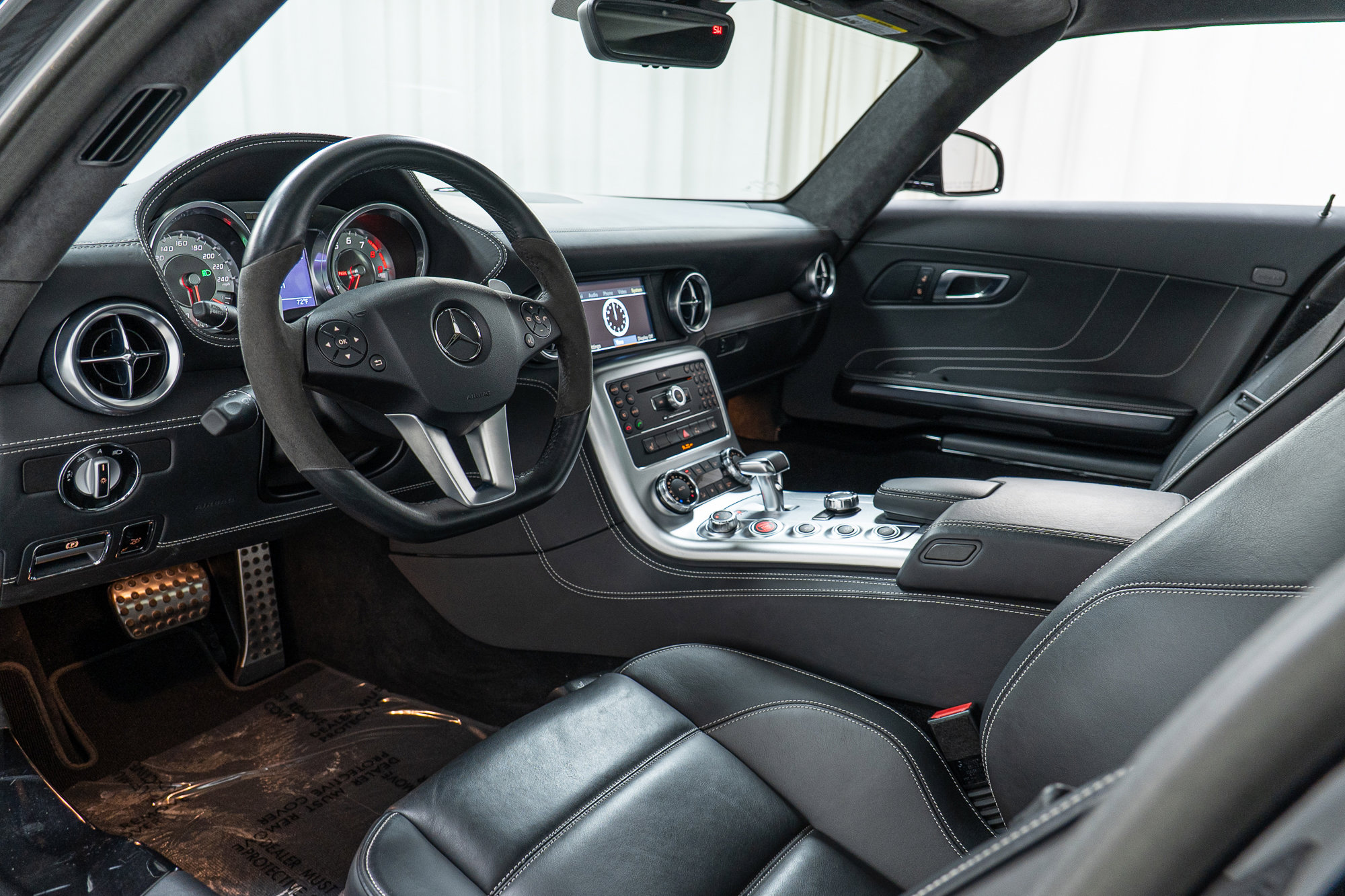 Used 2011 Mercedes-Benz SLS AMG Coupe image 15