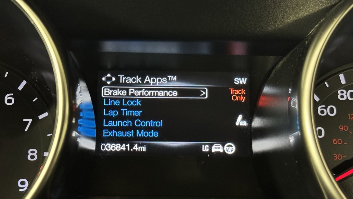 Used 2019 Ford Mustang Shelby GT350 w/ Technology Package RWD image 25