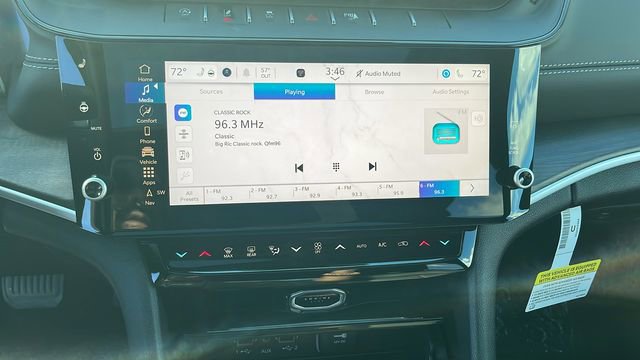 New 2026 Jeep Grand Cherokee Limited w/ Limited Altitude Package AWD/4WD image 18