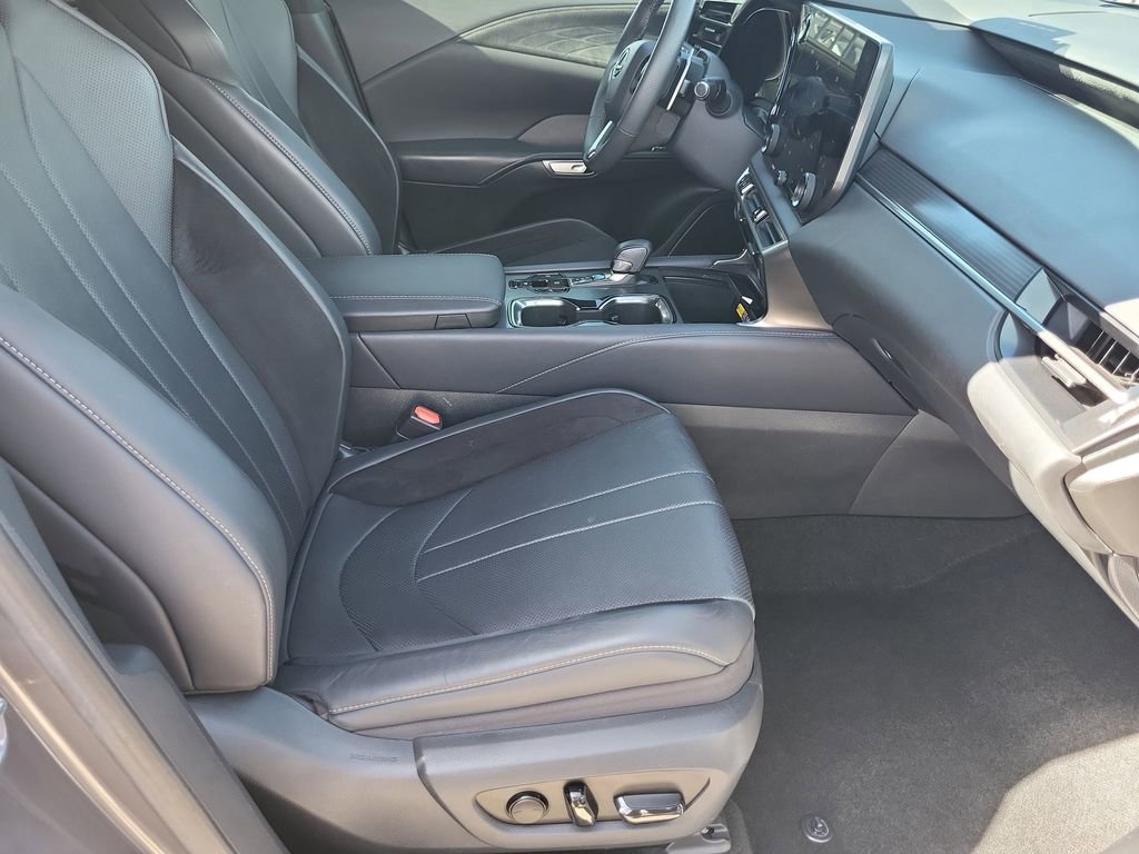 Used 2023 Lexus RX 500h F Sport image 15