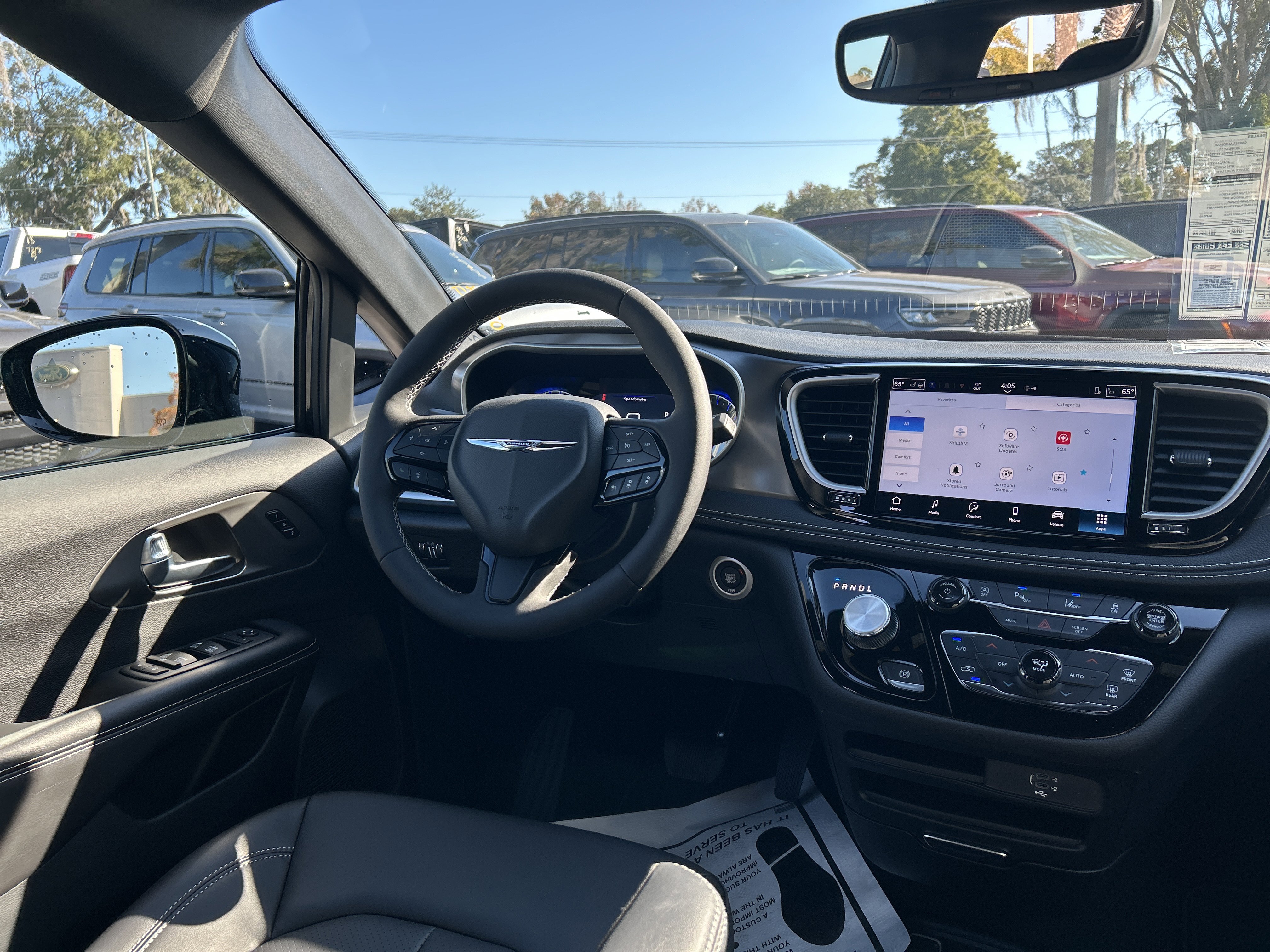 New 2026 Chrysler Pacifica Select image 59