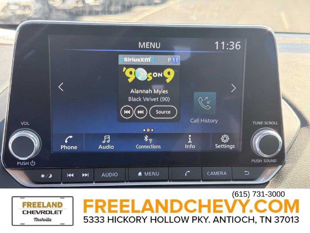 Used 2024 Nissan Sentra SV FWD image 29