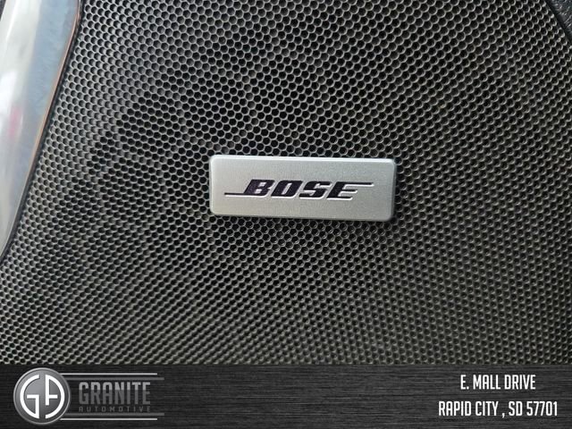 Used 2024 GMC Yukon AT4 w/ Technology Package image 31