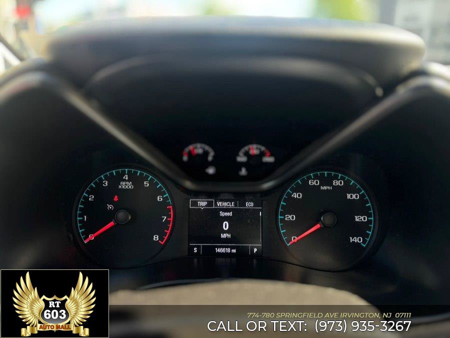 Used 2015 Chevrolet Colorado LT AWD/4WD image 11