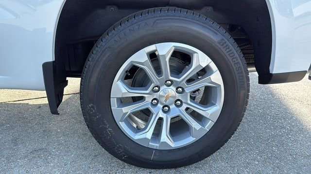 New 2026 Chevrolet Silverado 1500 LTZ w/ LTZ Premium Package AWD/4WD image 5