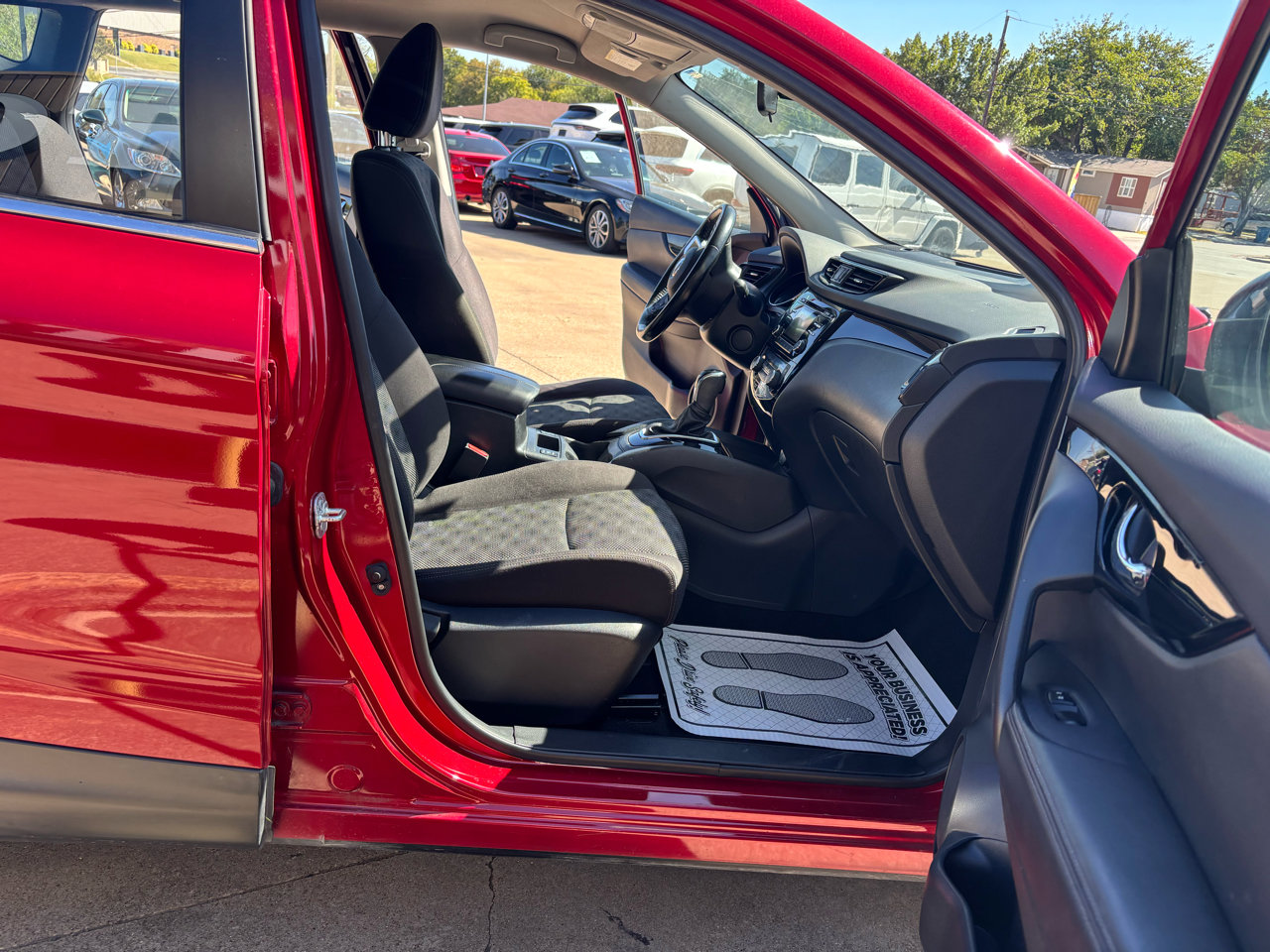 Used 2017 Nissan Rogue Sport SV w/ SV All-Weather Package image 11