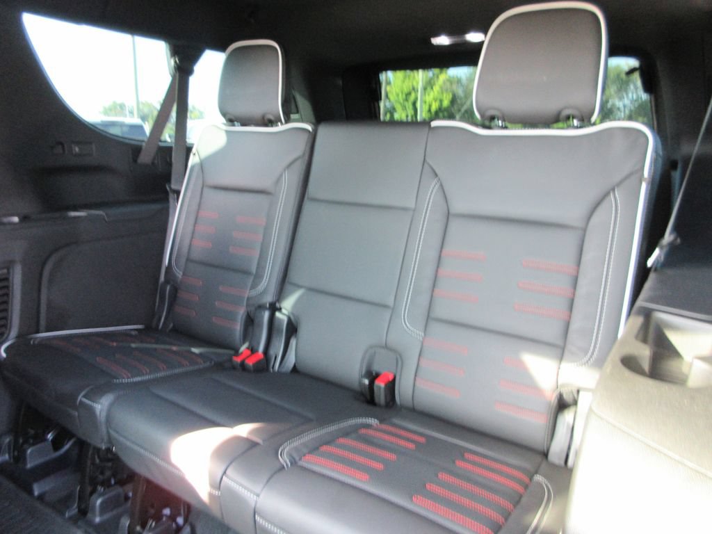 Used 2025 GMC Yukon XL AT4 Ultimate AWD/4WD image 25