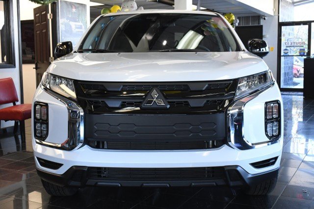 New 2026 Mitsubishi Outlander Sport LE AWD/4WD image 2