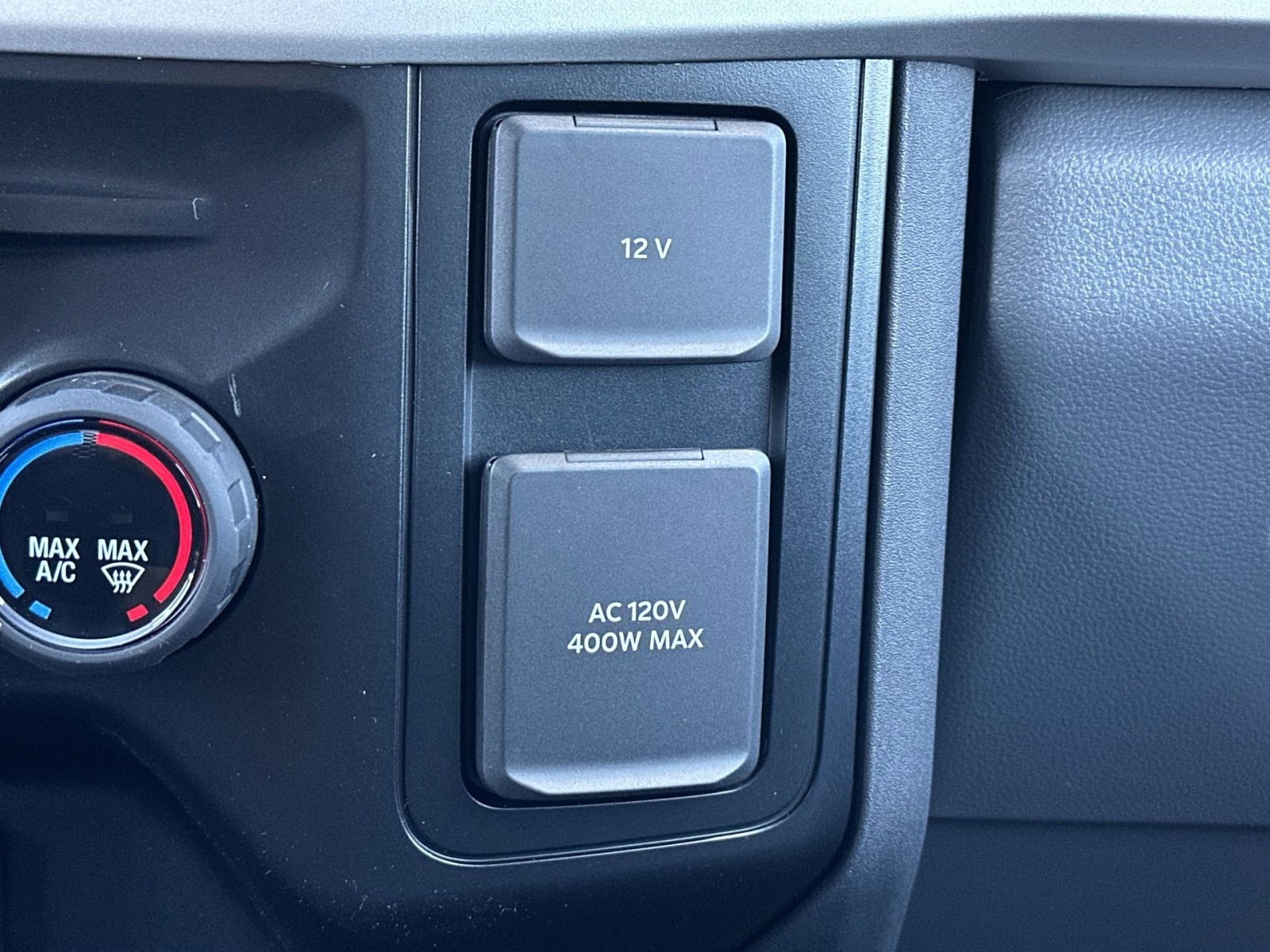 New 2026 Ford F250 XLT w/ FX4 Off-Road Package image 26