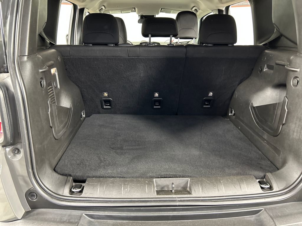 Used 2022 Jeep Renegade Sport AWD/4WD image 19