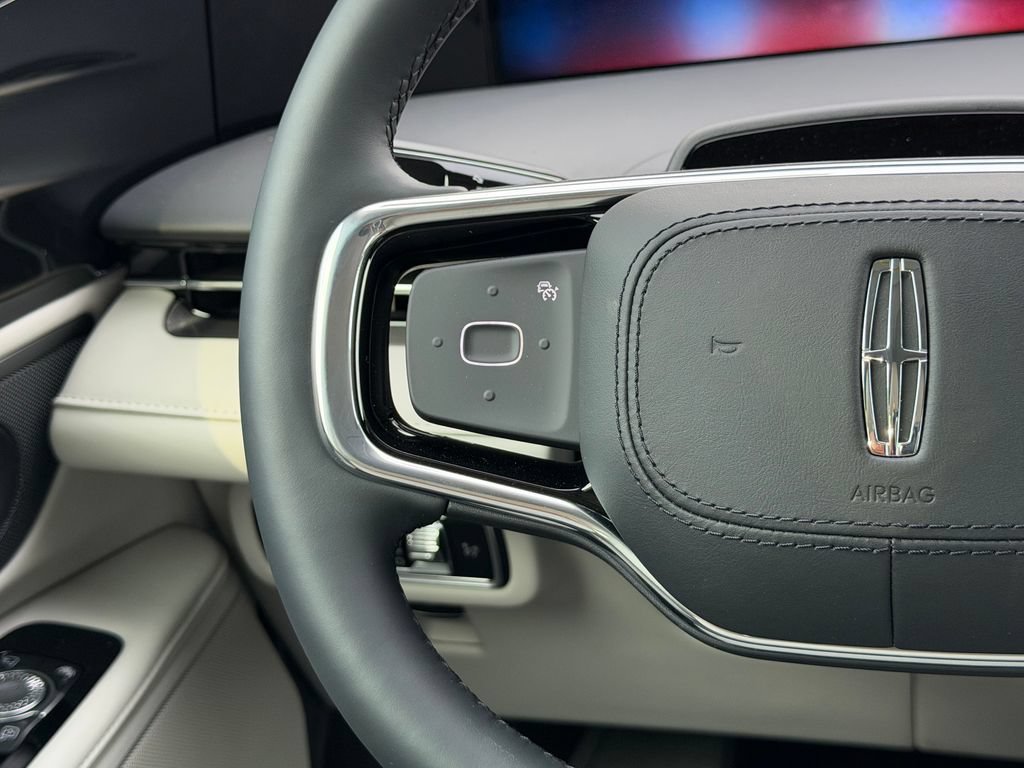 New 2026 Lincoln Nautilus Hybrid AWD/4WD image 14