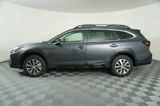 New 2025 Subaru Outback Premium image 4