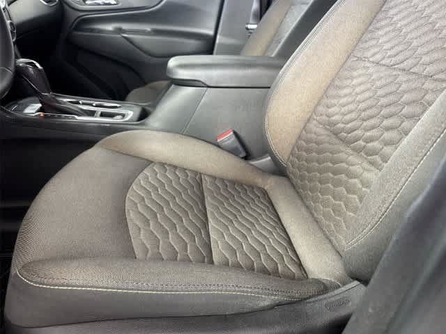 Used 2018 Chevrolet Equinox LT AWD/4WD image 12