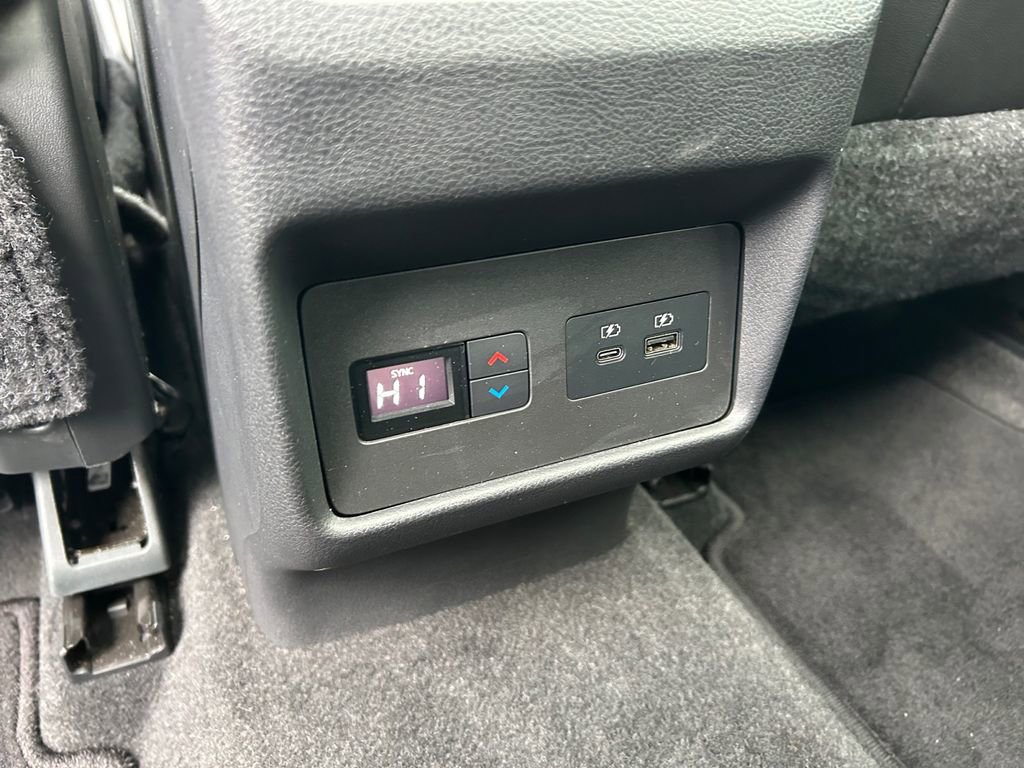 Used 2023 Nissan Rogue SL w/ SL Premium Package image 35