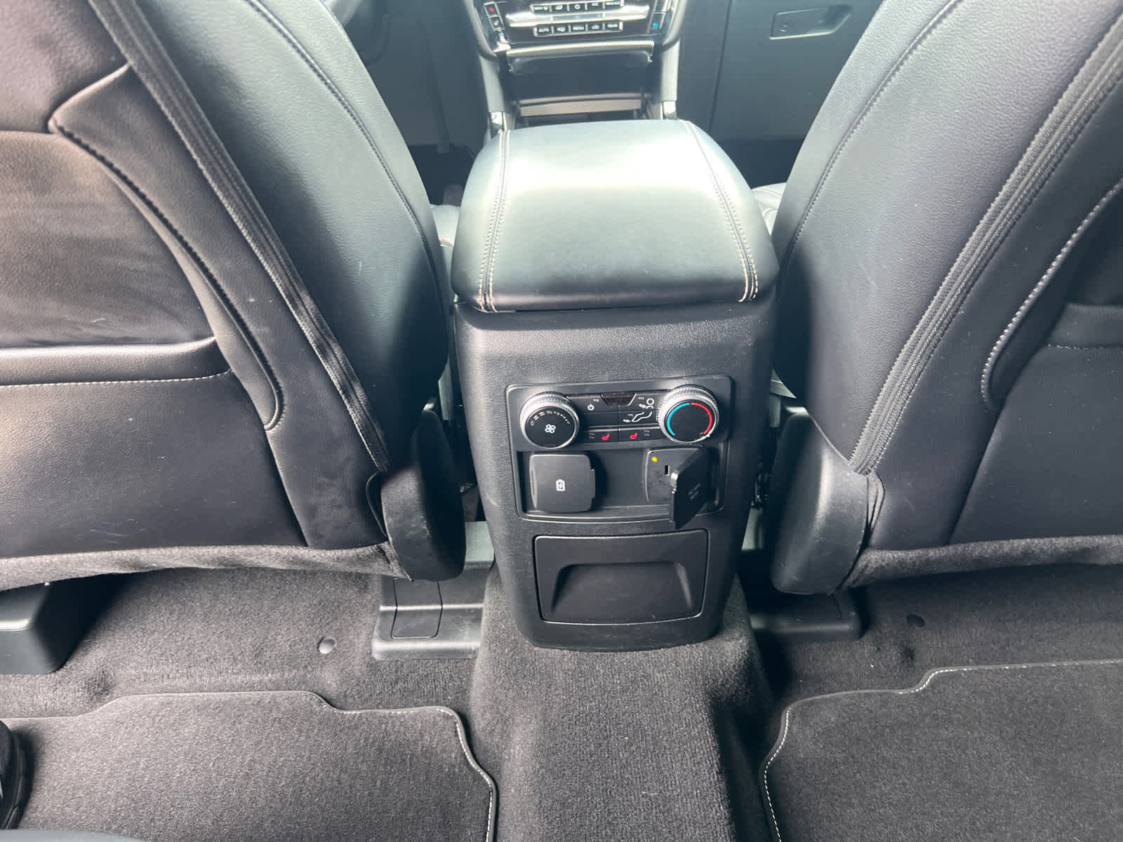 Used 2023 Ford Explorer ST w/ Equipment Group 401A AWD/4WD image 33