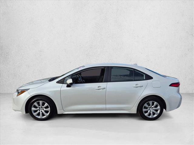 Used 2025 Toyota Corolla LE FWD image 9