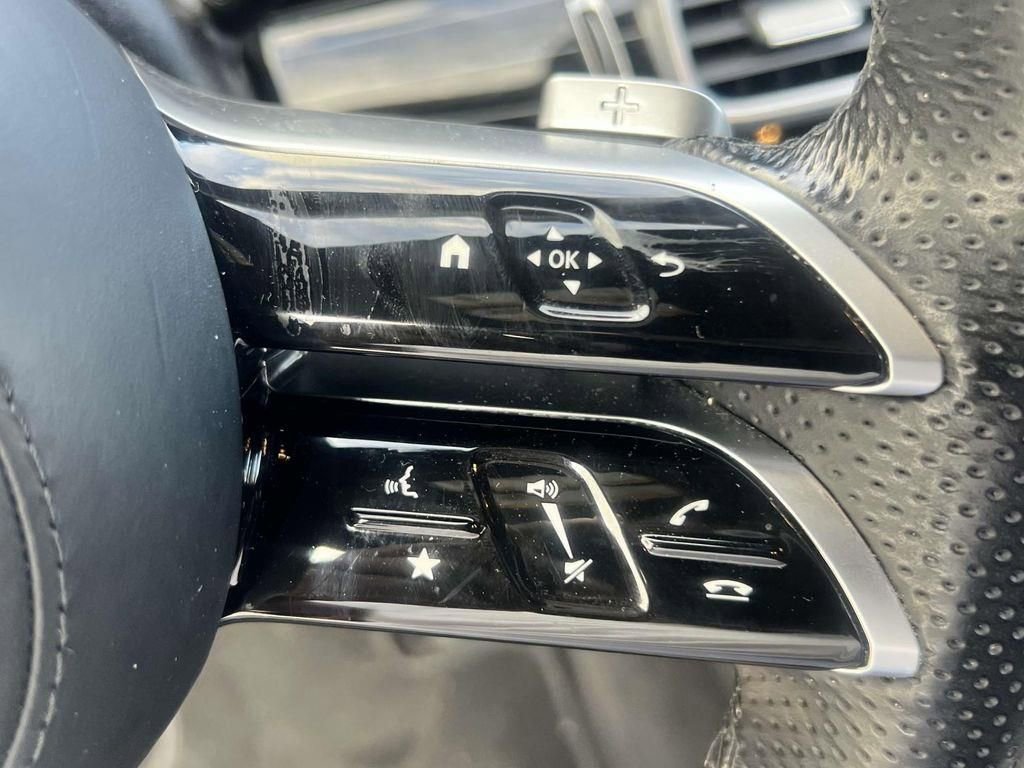 Used 2024 Mercedes-Benz GLS 580 4MATIC image 21