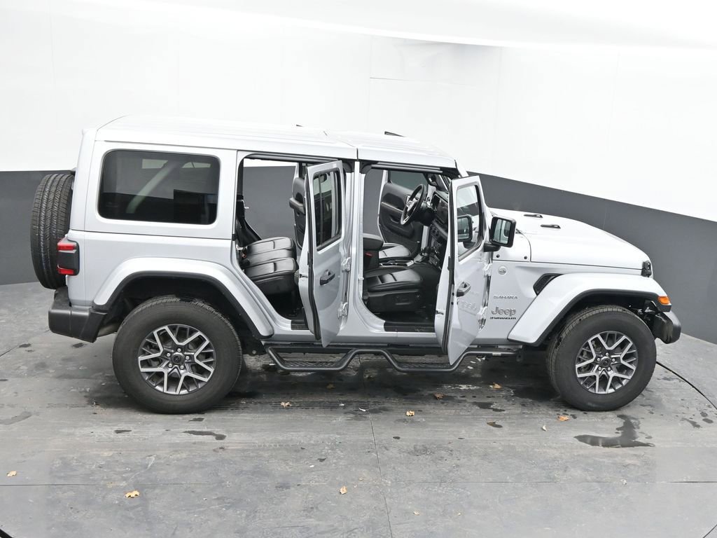 Used 2024 Jeep Wrangler Sahara image 60