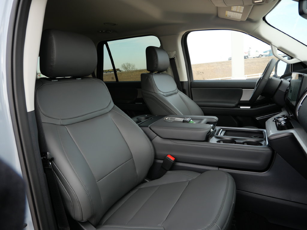 New 2026 Ford Expedition Active AWD/4WD image 24