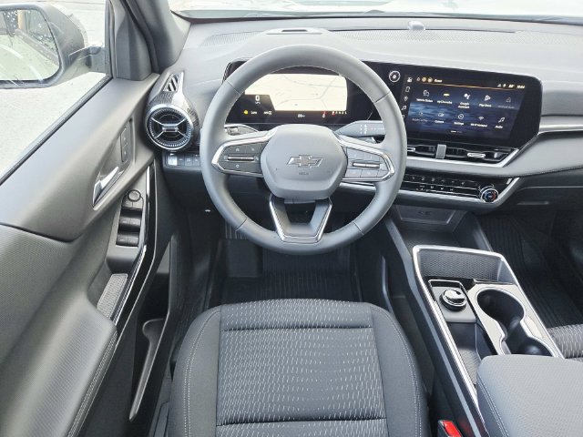 New 2026 Chevrolet Equinox LT AWD/4WD image 7