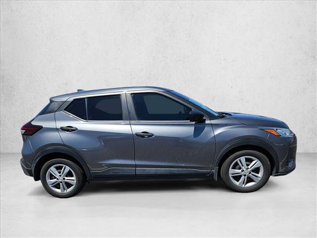 Used 2021 Nissan Kicks S FWD image 4