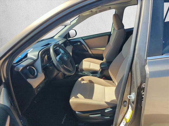Used 2015 Toyota RAV4 XLE image 16