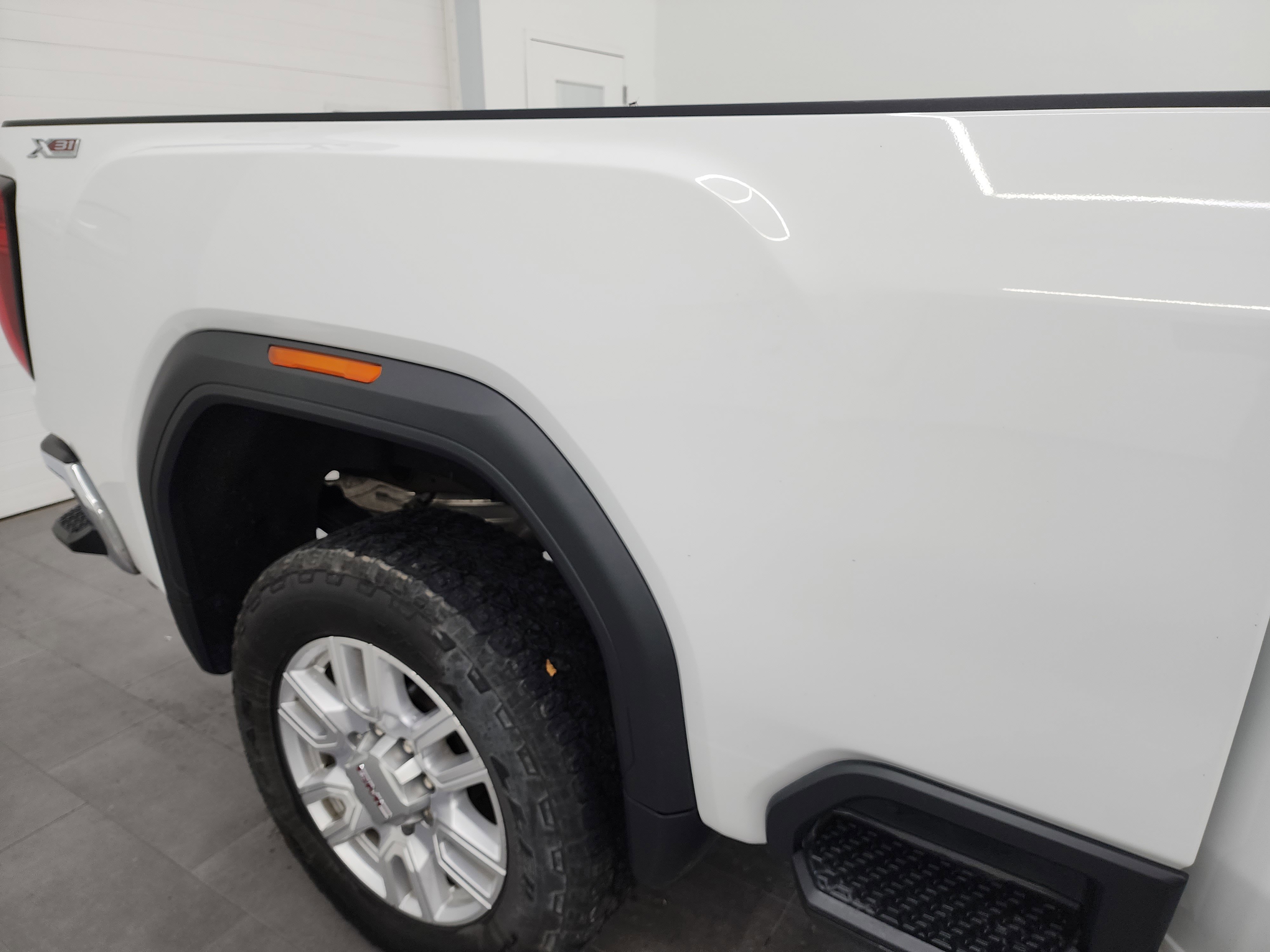 Used 2022 GMC Sierra 2500 SLT w/ SLT Convenience Package image 26