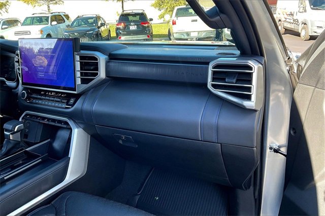 Used 2025 Toyota Sequoia Platinum image 16