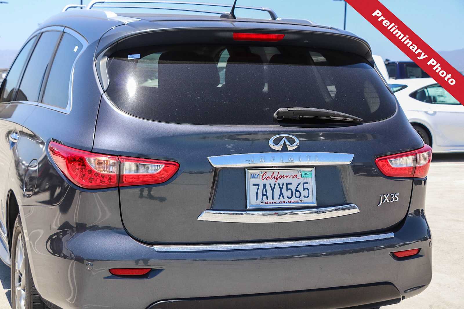 Used 2013 INFINITI JX35 FWD w/ Premium Pkg image 8
