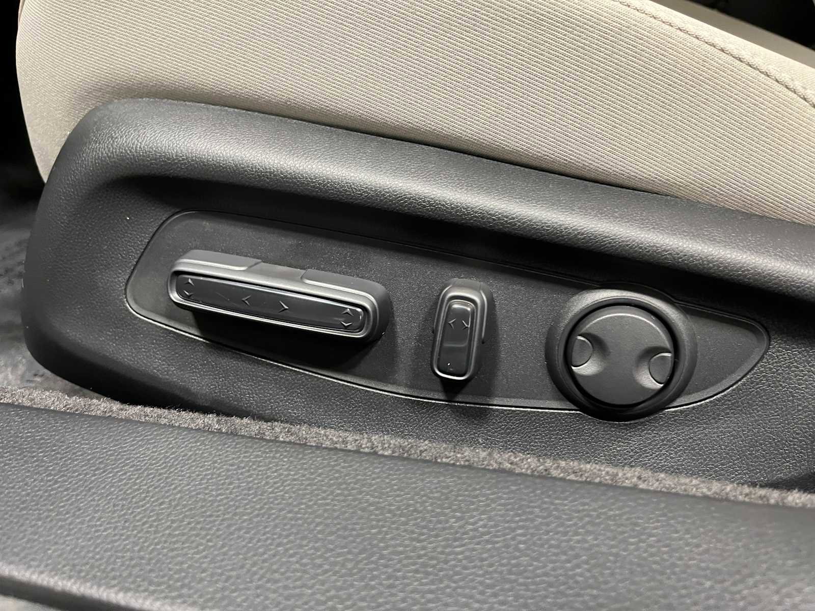 New 2025 Honda Accord SE image 13