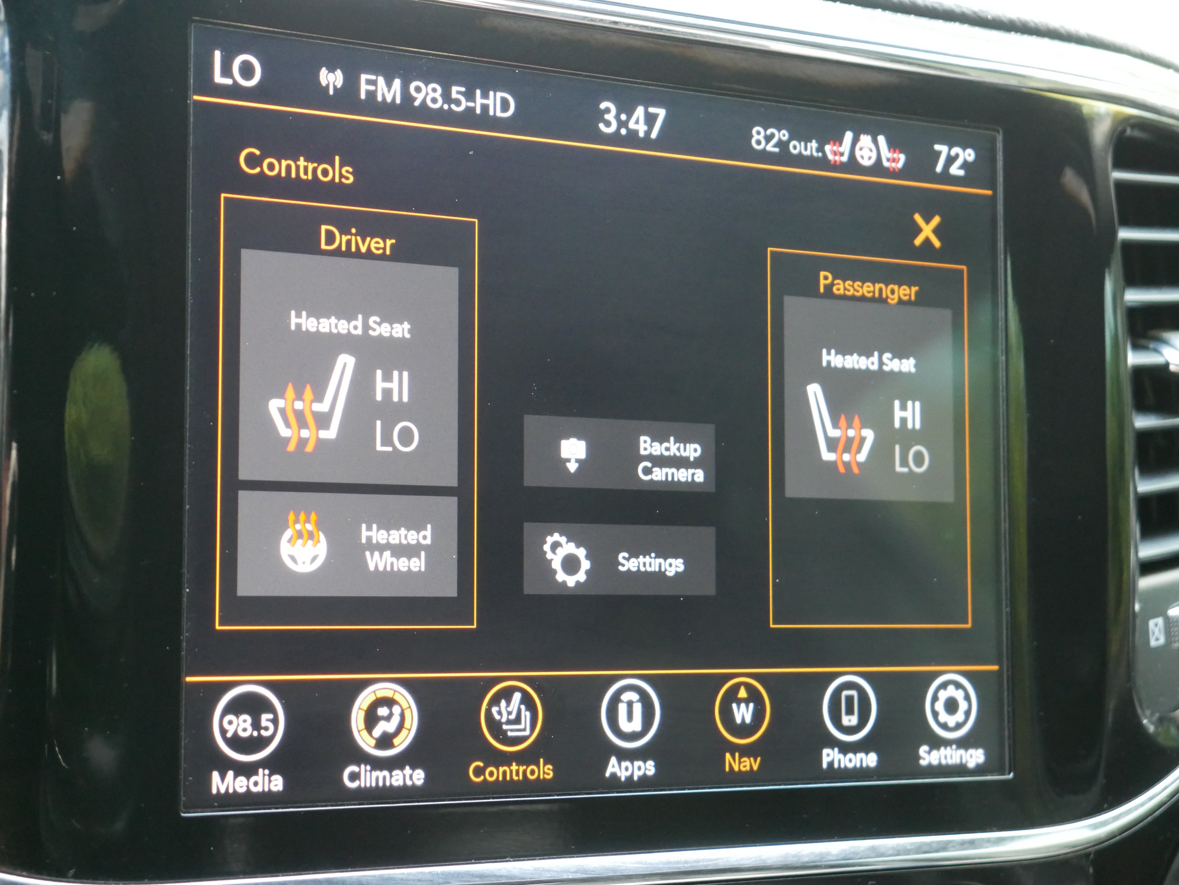 Used 2020 Jeep Grand Cherokee Altitude AWD/4WD image 19