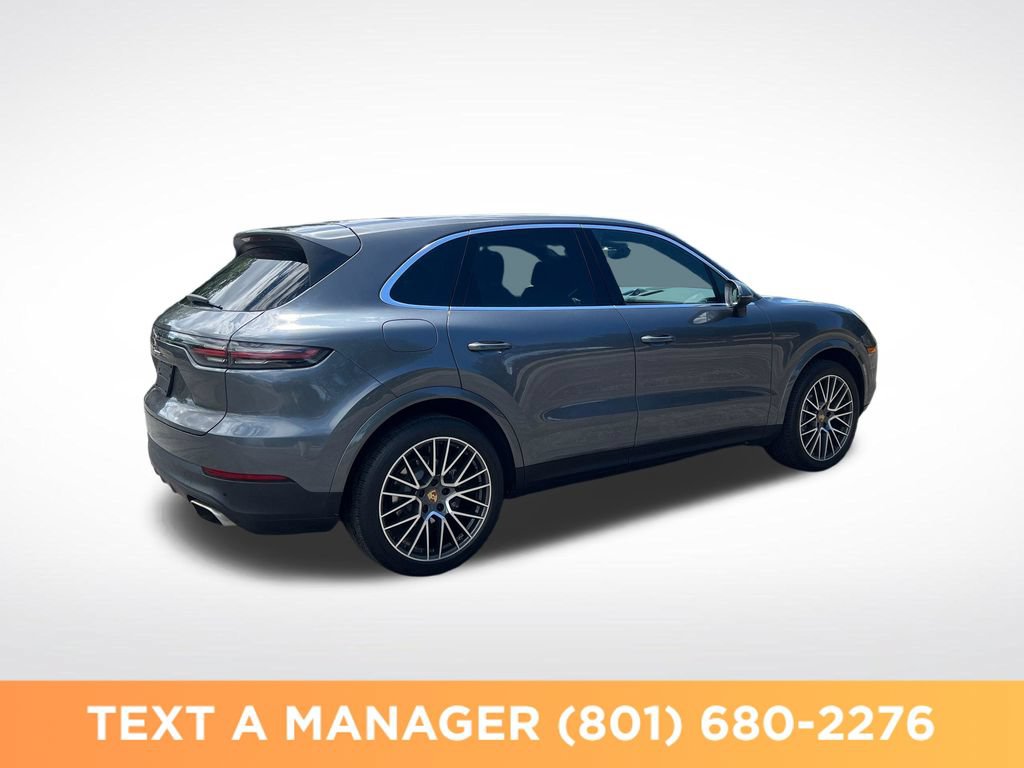 Used 2022 Porsche Cayenne w/ Premium Package AWD/4WD image 5