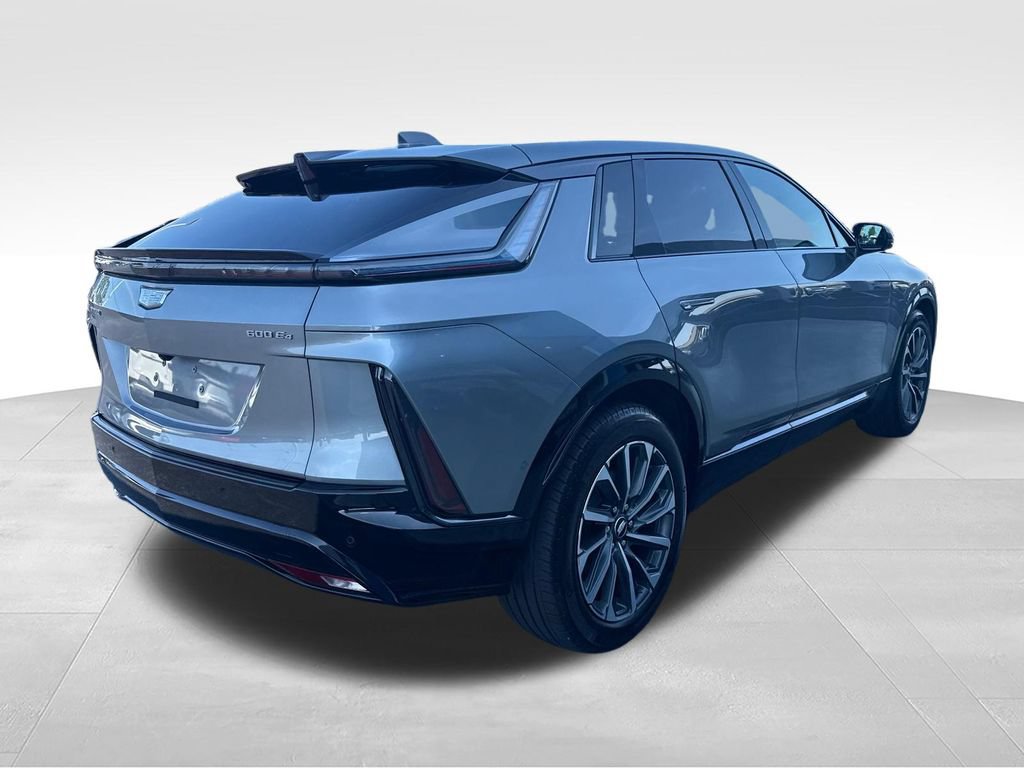 Used 2024 Cadillac Lyriq Sport w/ LPO, Floor Liner Package AWD/4WD image 6