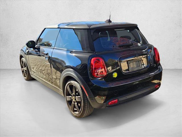 Used 2024 MINI Cooper SE w/ Signature Upholstery Package image 11