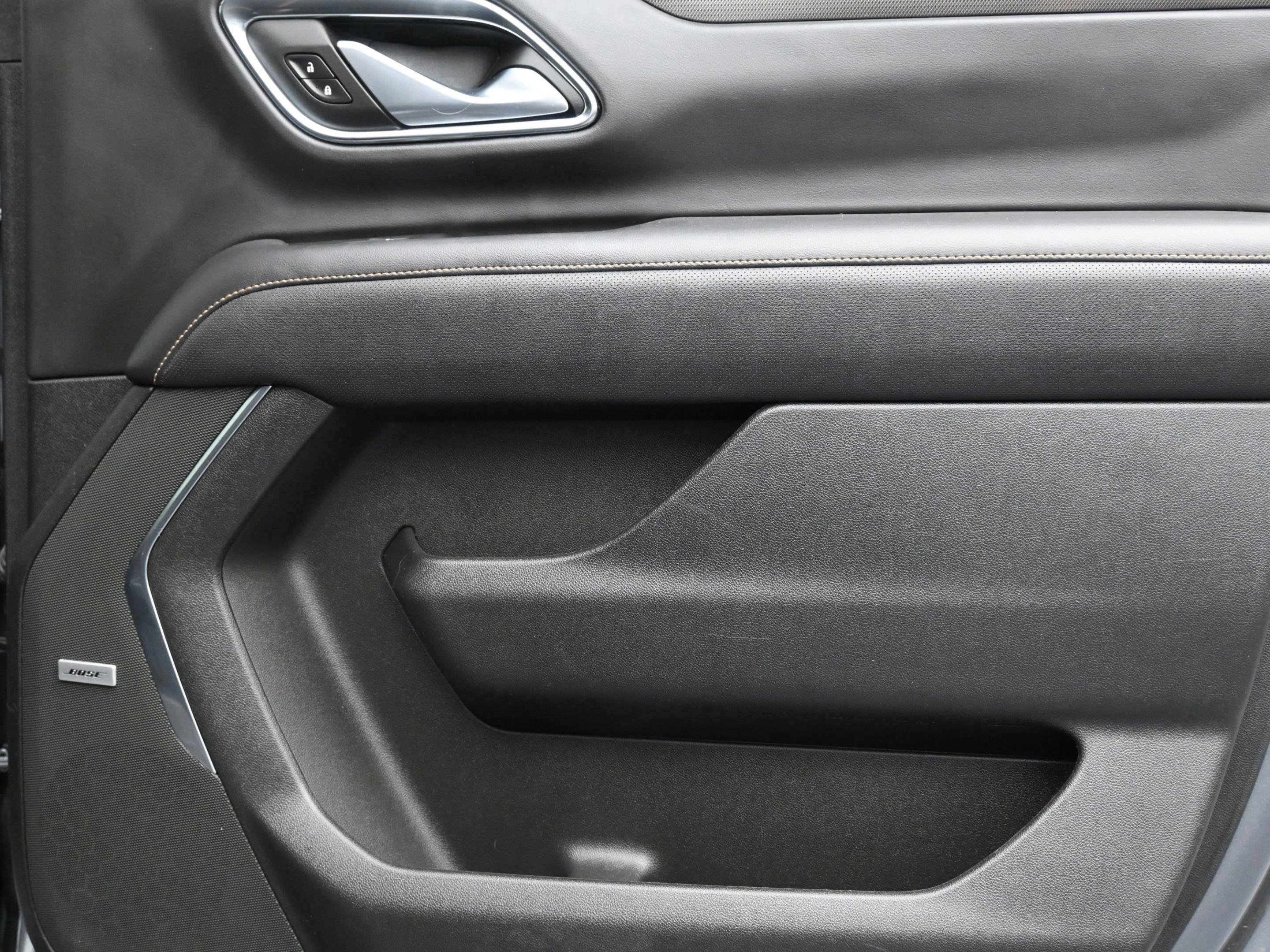 Used 2022 GMC Yukon XL AT4 image 33