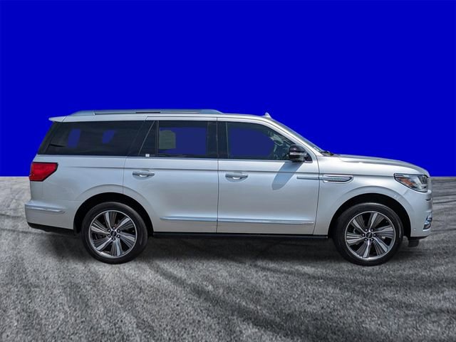 Used 2019 Lincoln Navigator Reserve AWD/4WD image 3