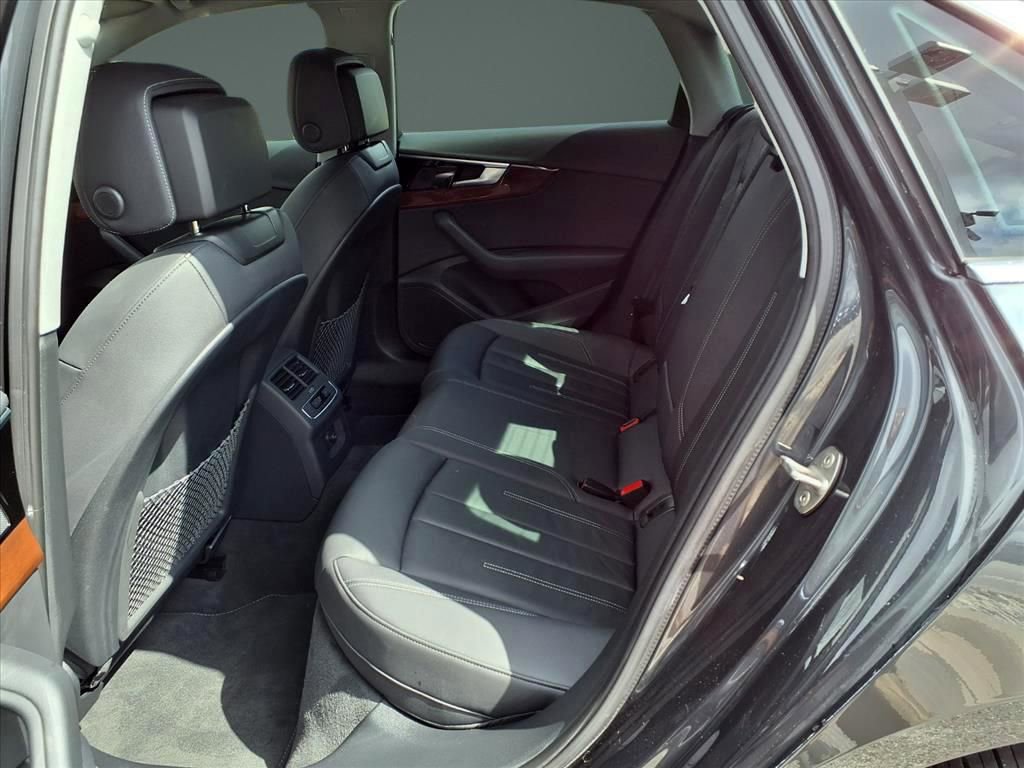 Used 2023 Audi A4 2.0T Premium w/ Convenience Package image 10