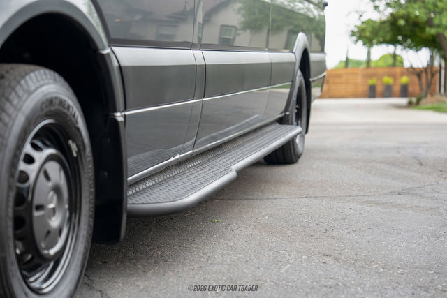 Used 2017 Mercedes-Benz Sprinter 3500 image 88