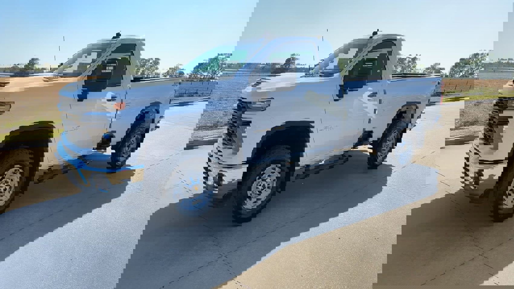 Used 2025 Chevrolet Silverado 2500 W/T w/ WT Convenience Package image 4