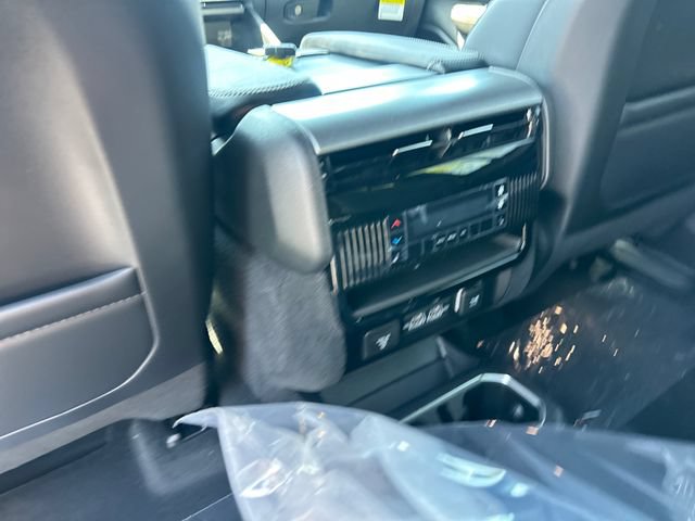 New 2026 Jeep Grand Wagoneer Limited AWD/4WD image 16