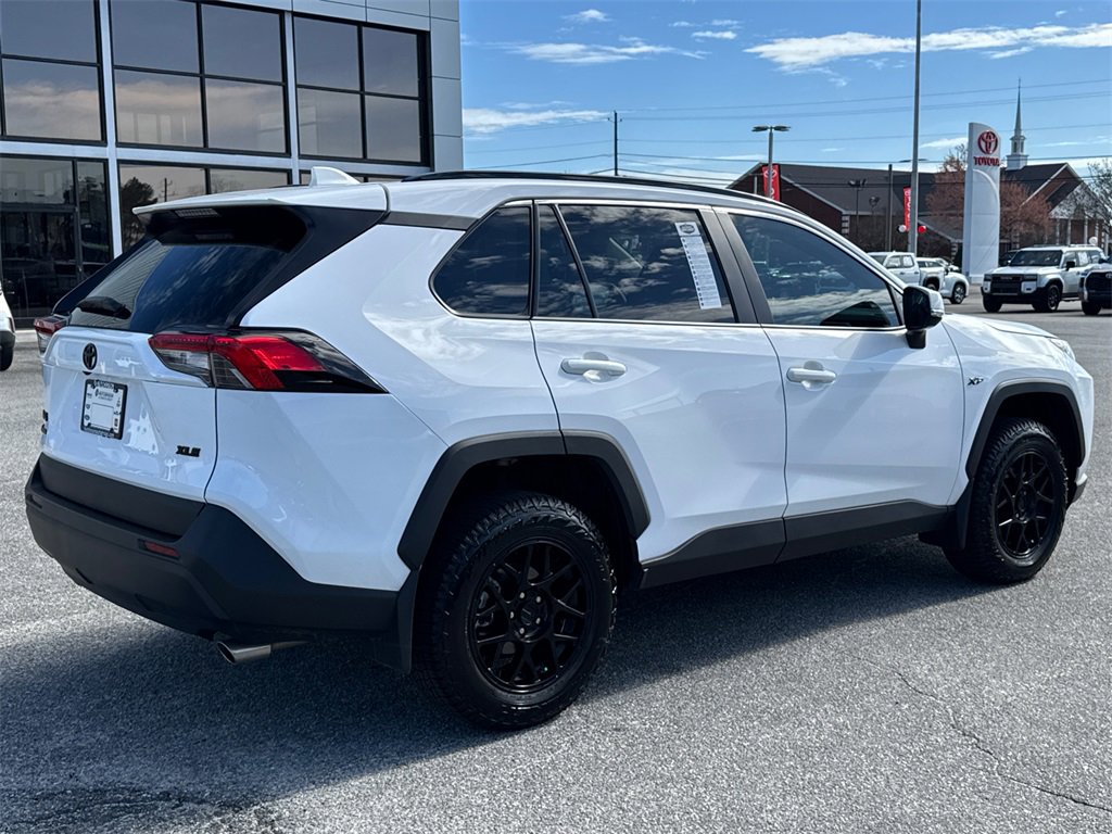 Used 2024 Toyota RAV4 XLE image 3
