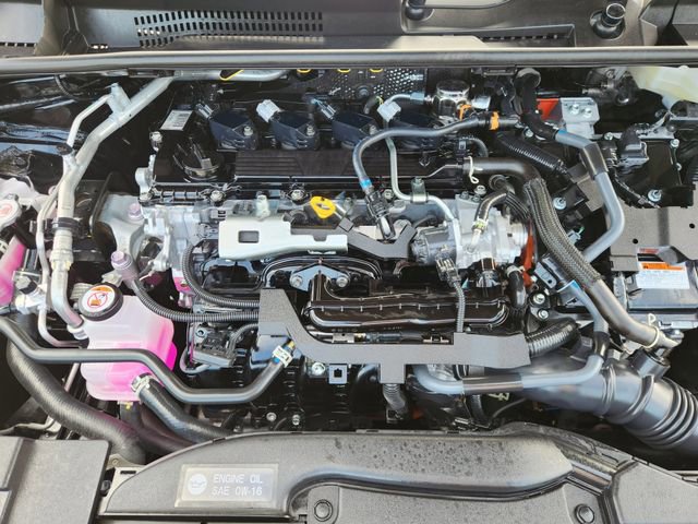 Used 2025 Toyota Prius FWD image 27