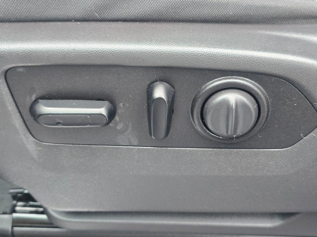 Used 2021 GMC Sierra 1500 Elevation w/ LPO, Elevation Black Package image 19