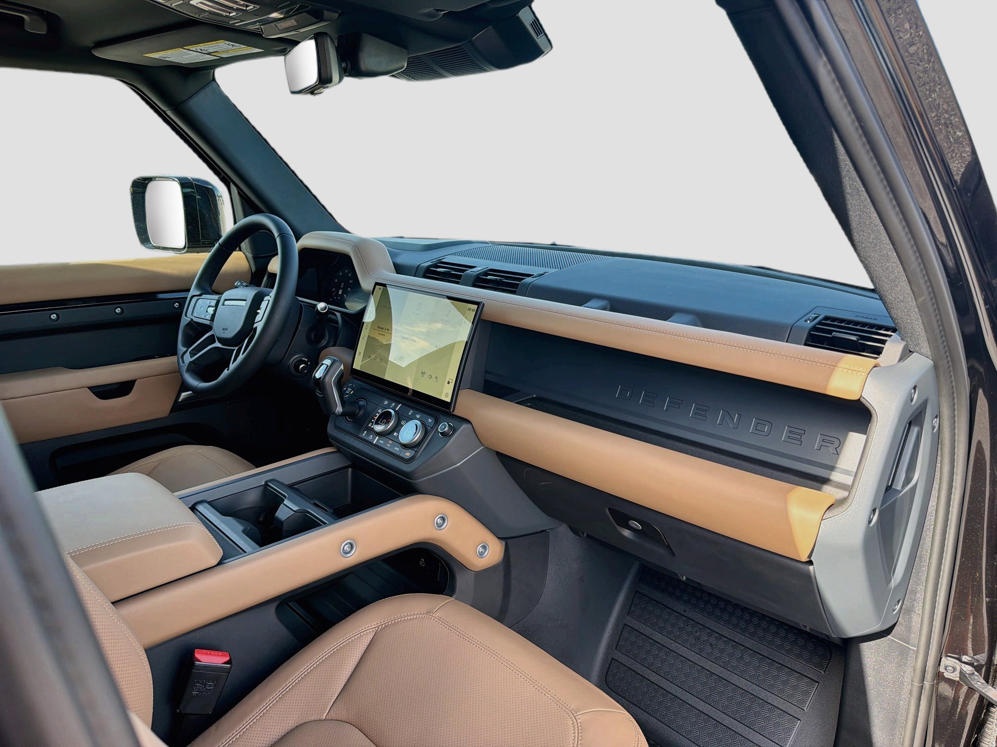 New 2026 Land Rover Defender 110 X-Dynamic SE AWD/4WD image 14