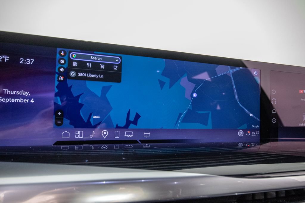 Used 2025 Cadillac Escalade Sport w/ Touring Package image 24