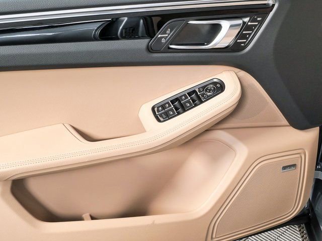 New 2026 Porsche Macan S image 15