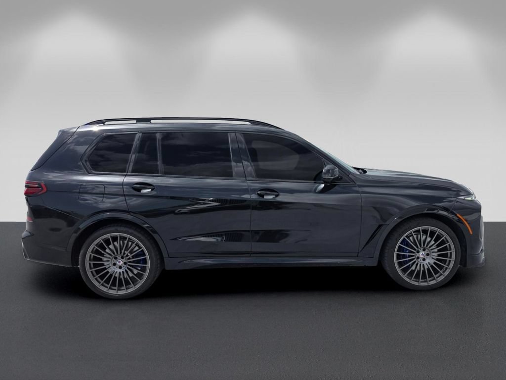 Certified 2025 BMW ALPINA XB7 AWD/4WD image 3